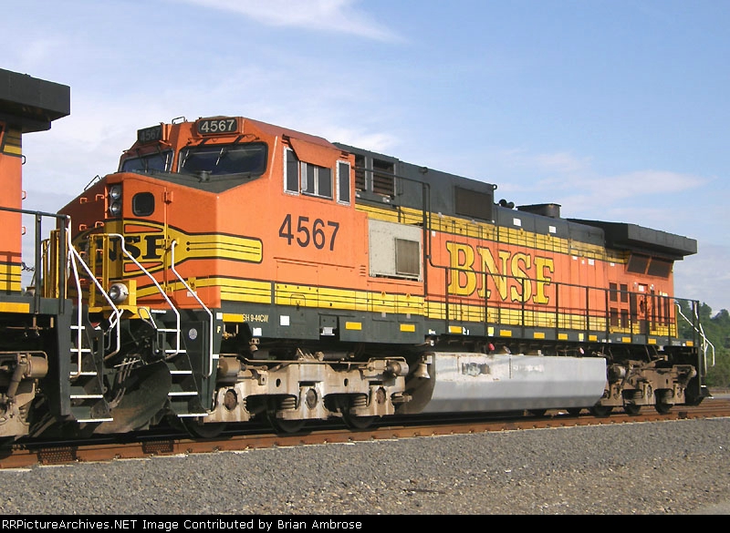 BNSF 4567